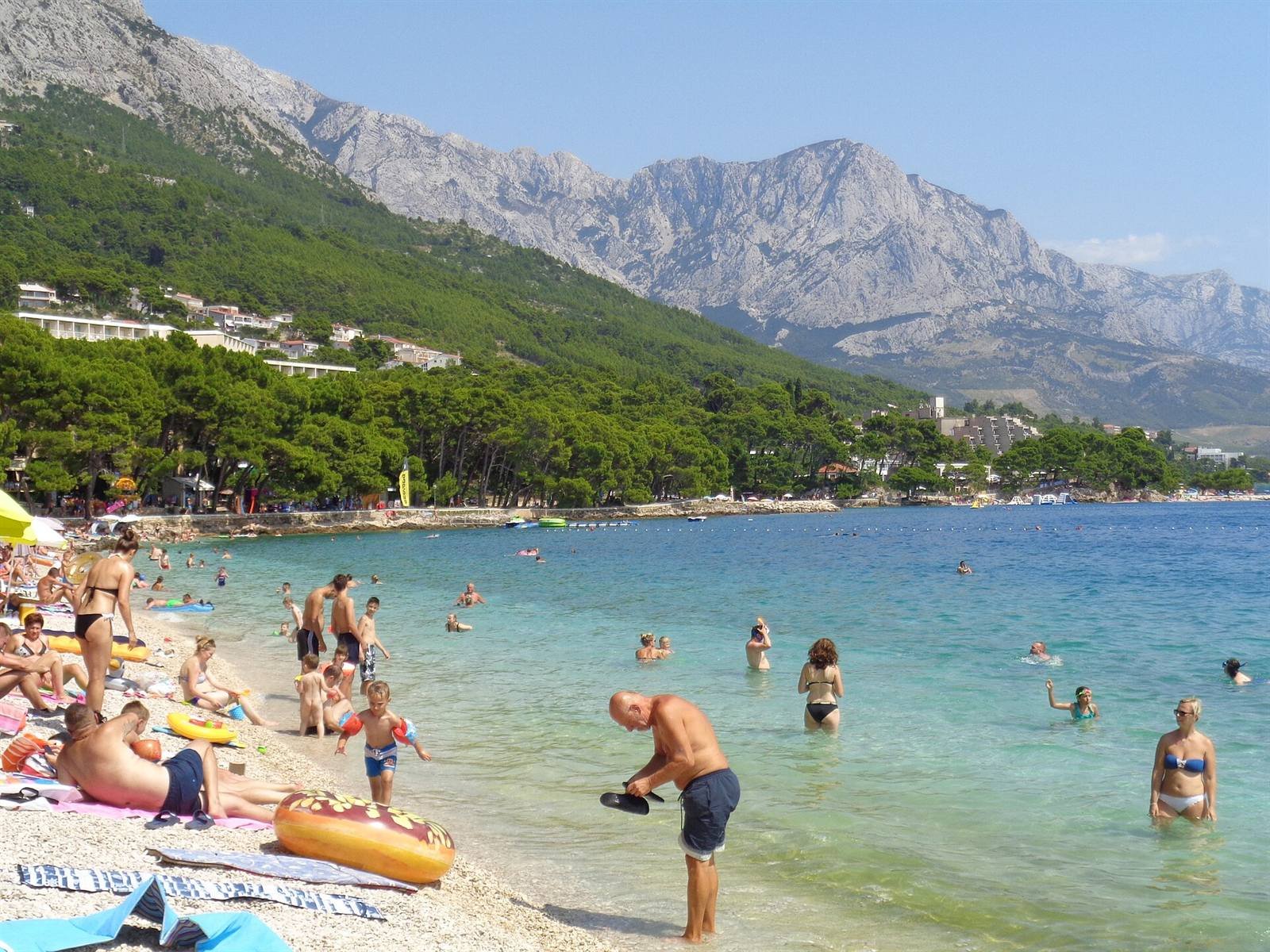 Punta Rata beach, Brela · 9.9 km